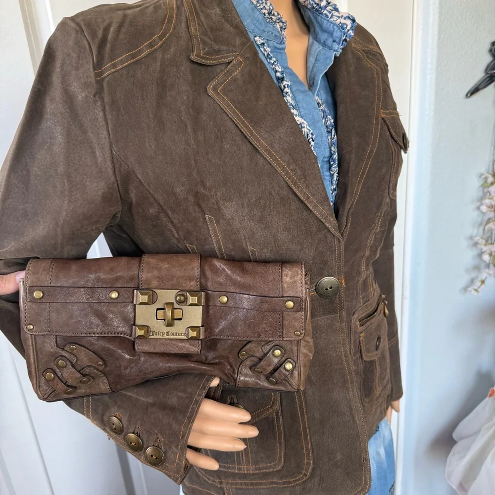 Juicy Couture Brown Distressed Leather Steampunk Clutch Bag Gold 🔒  Y2K
